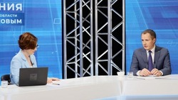Вячеслав Гладков провёл большую телевизионную прямую линию