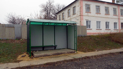 Администрация Волоконовки обустроила новую автобусную остановку на маршруте №2