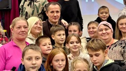 Вячеслав Гладков проверил размещение белгородцев в ПВР в Московской области 
