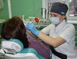 «Будет ясною улыбка». Волоконовские стоматологи отмечают свой профессиональный праздник