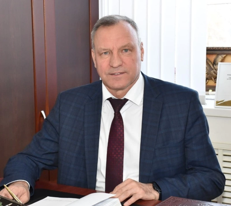Глава администрации Волоконовского района Сергей Бикетов принял решение уйти на заслуженный отдых