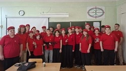 В Волоконовской школе №1 прошла встреча с начальником штаба местного отделения движения «ЮНАРМИЯ»