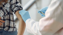 Белгородские медики приступили к вакцинации жителей региона от гриппа