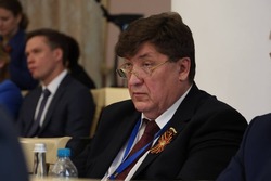 Председатель Белгородской областной Думы Юрий Клепиков поздравил с Днём России