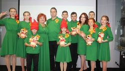 Многодетная семья из Волконовского района получила подарки и денежную премию