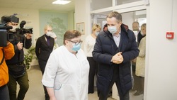 Вячеслав Гладков проконтролировал готовность к вакцинации дальних муниципалитетов