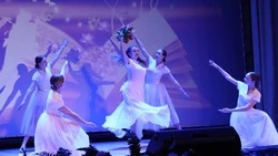 Концерт для жён и матерей защитников нашей Родины прошёл в посёлке Волоконовка