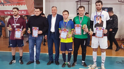 Ветераны Волоконовского и Валуйского районов провели товарищеский турнир по волейболу
