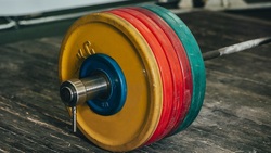 Воспитанники Пятницкой спортивной школы провели соревнования по жиму штанги лёжа