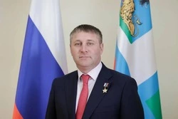 Александр Шуваев поздравил белгородских школьников с праздником Последнего звонка