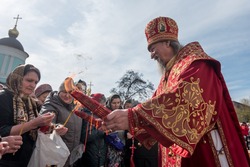 Глава Белгородской митрополии Иоанн поздравил всех православных с праздником Воскрешения Христова
