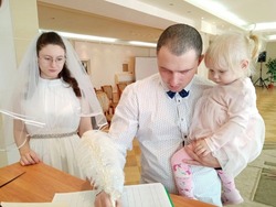 Сергей Бикетов подвёл итоги рождаемости в Волоконовском районе за последние три месяца