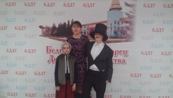 Таисия Вакуленко и Мария Алтунина победили в конкурсе по иностранному языку «Шире круг»