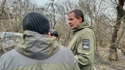 Вячеслав Гладков навестил военных срочной службы 