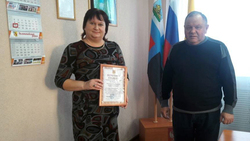 Работники волоконовских участковых избиркомов получили награды за свой труд