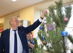 Единороссы Волоконовского района приняли участие во Всероссийской акции «Ёлка желаний» 