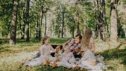 143 белгородские многодетные мамы получат награду «Материнская слава» 