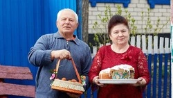 С теплом из дома: супруги Ерышевы из Шидловки передали пасхальные угощения для бойцов