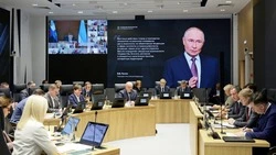 Вячеслав Гладков сообщил планы по развитию социально-экономической сферы и поддержке жителей региона