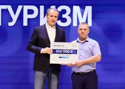 Волоконовец Юрий Клинов получил сертификат на 500 тыс. рублей на развитие своей бизнес-идеи