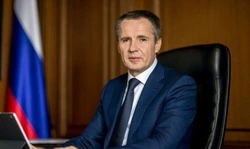 Вячеслав Гладков поздравил юристов с их профессиональным праздником