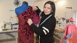 Соцконтракт помог волокончанке Светлане Квиринг стать хозяйкой собственной швейной мастерской