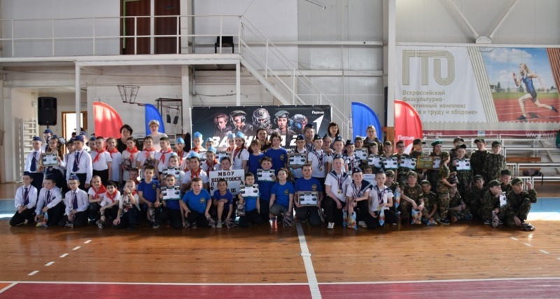 Военно-патриотическая игра «Зарница 2.0» прошла в Волоконовском районе