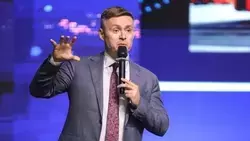 Российский журналист провёл лекцию для студентов из Белгородской области