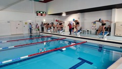 Волоконовцы приняли участие в районных соревнованиях по плаванию