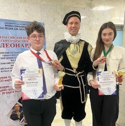 Школьники Волоконовской школы приняли участие в фестивале творческих открытий и инициатив «Леонардо»