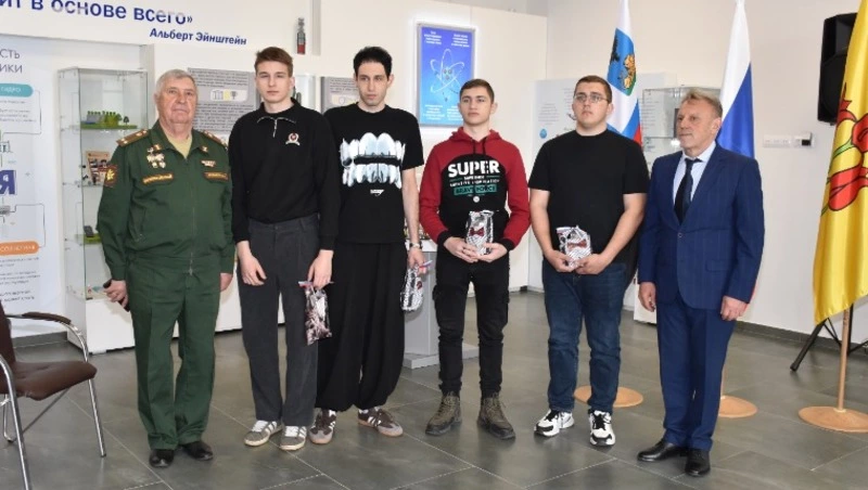 В Волоконовском муниципальном округе отметили День призывника