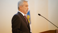 Губернатор инициировал проект по изучению проблем переехавших украинцев в область