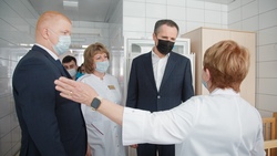 Вячеслав Гладков и Андрей Иконников посетили детскую областную больницу