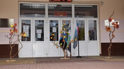 Сотрудники ЦКР поздравили волоконовцев с Днём флага Белгородской области