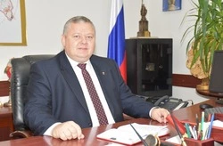 Глава Волоконовского мунокруга поздравил работников финансовой системы с профессиональным праздником