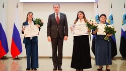 Трое творческих ребят из Волоконовского района были отмечены губернаторскими стипендиями