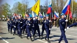 Строем к памяти: волоконовские патриоты прошли парадом в честь Победы