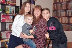 «Мамочка, я так тебя люблю!». Волокончанка Яна Руднева о материнстве