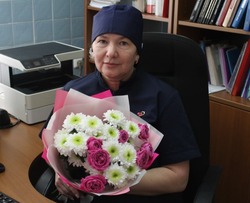 «Сильная женщина - нежный, ранимый цветок». Елена Кравченко о своей работе.